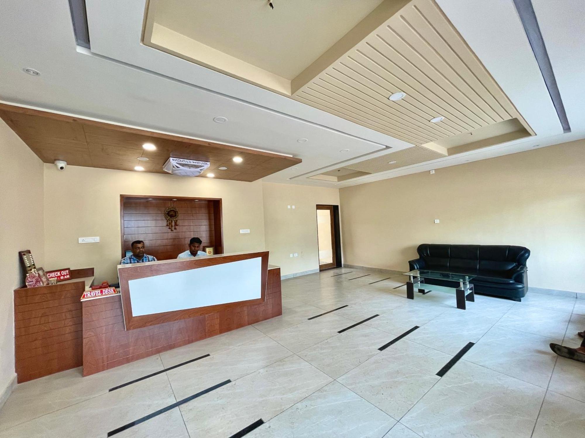 Hotel Rockbay, Puri Swimming-Pool, Near-Sea-Beach-And-Temple Fully-Air-Conditioned-Hotel With-Lift-And-Parking-Facility Екстер'єр фото