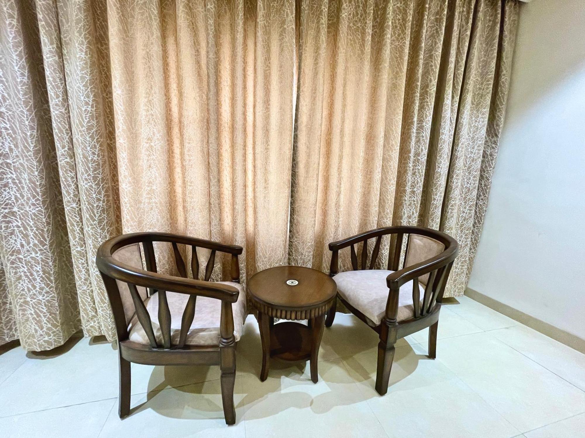 Hotel Rockbay, Puri Swimming-Pool, Near-Sea-Beach-And-Temple Fully-Air-Conditioned-Hotel With-Lift-And-Parking-Facility Екстер'єр фото