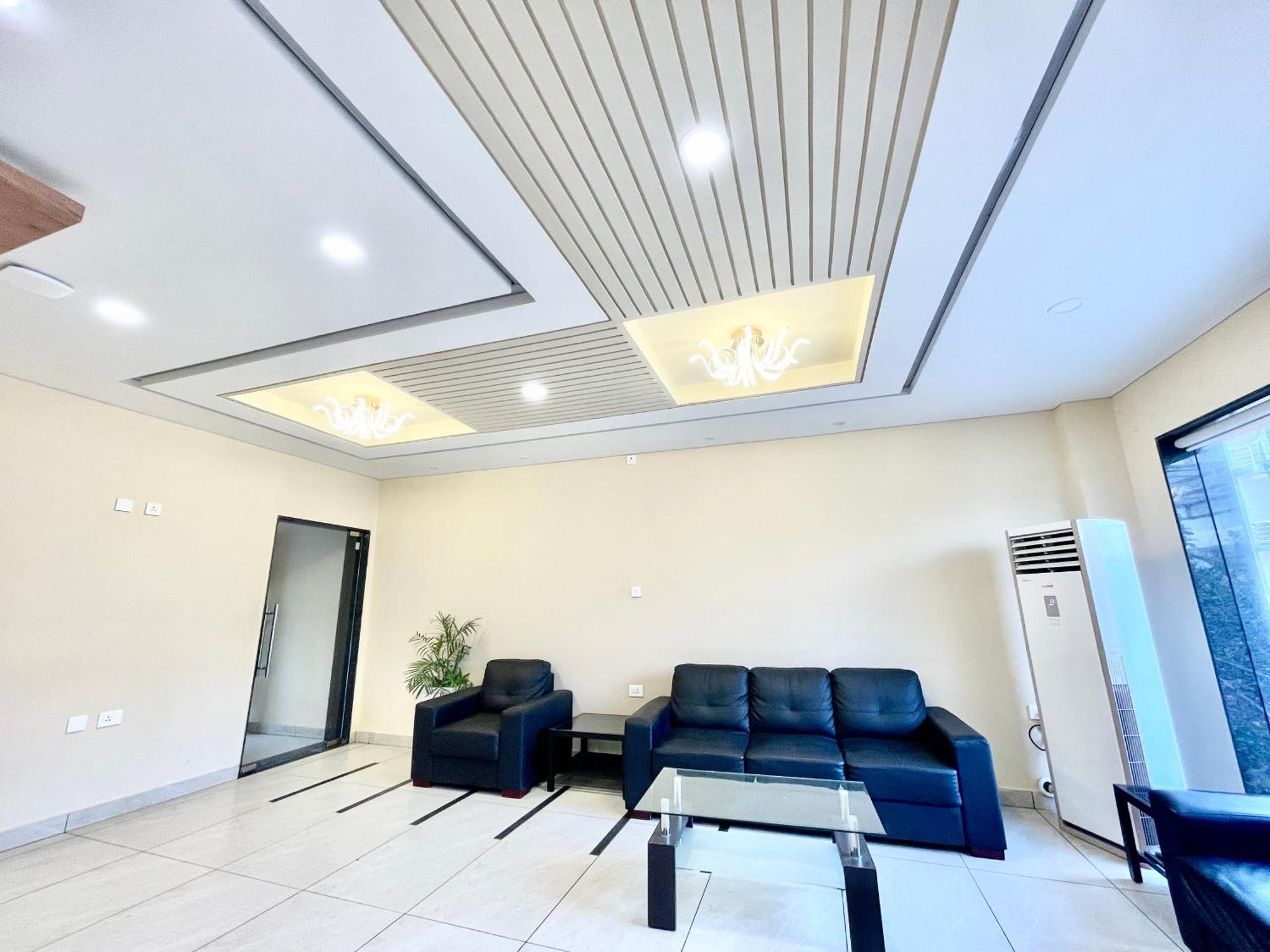 Hotel Rockbay, Puri Swimming-Pool, Near-Sea-Beach-And-Temple Fully-Air-Conditioned-Hotel With-Lift-And-Parking-Facility Екстер'єр фото