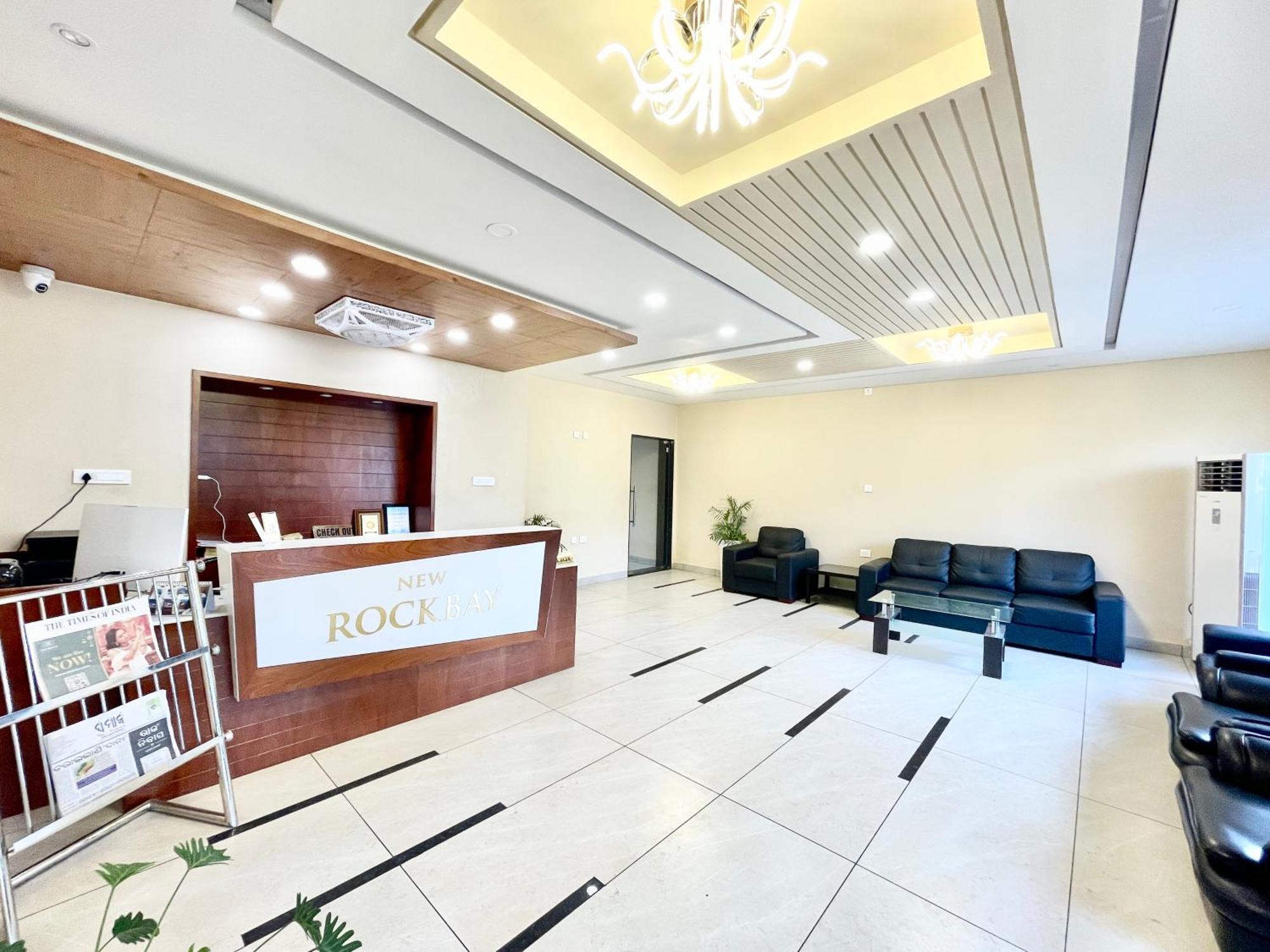 Hotel Rockbay, Puri Swimming-Pool, Near-Sea-Beach-And-Temple Fully-Air-Conditioned-Hotel With-Lift-And-Parking-Facility Екстер'єр фото
