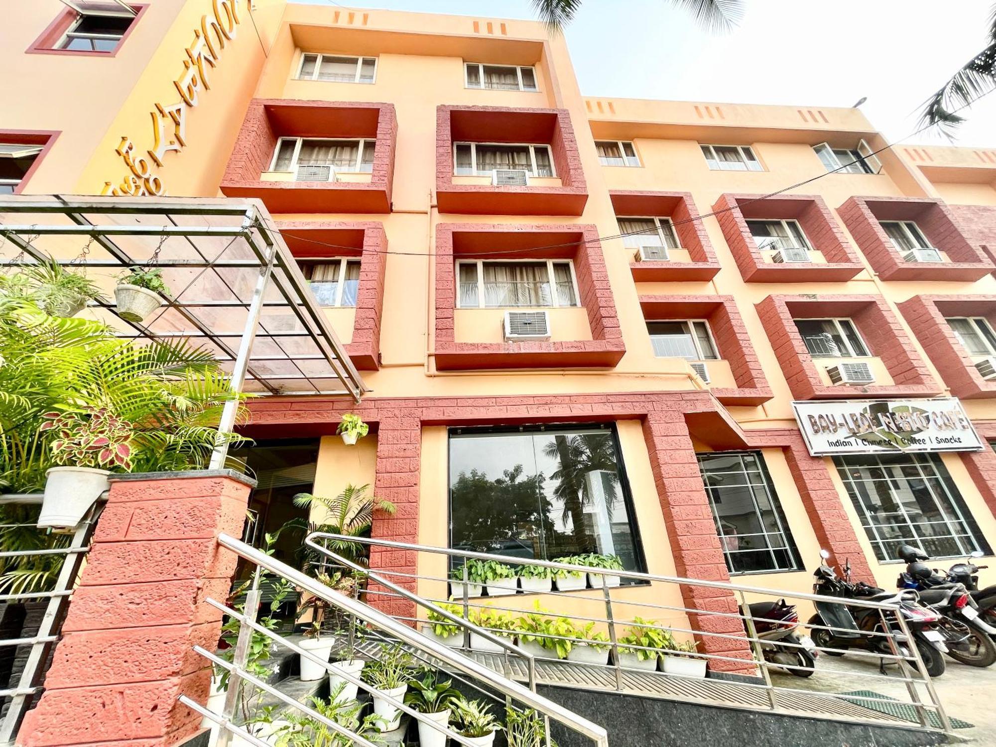 Hotel Rockbay, Puri Swimming-Pool, Near-Sea-Beach-And-Temple Fully-Air-Conditioned-Hotel With-Lift-And-Parking-Facility Екстер'єр фото